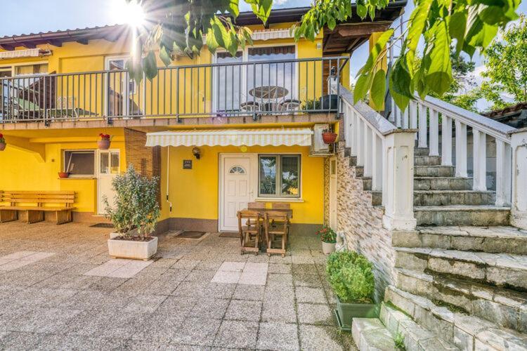 Apartments Nika With Swimming Pool And Beautiful Sea View Dobreć Zewnętrze zdjęcie