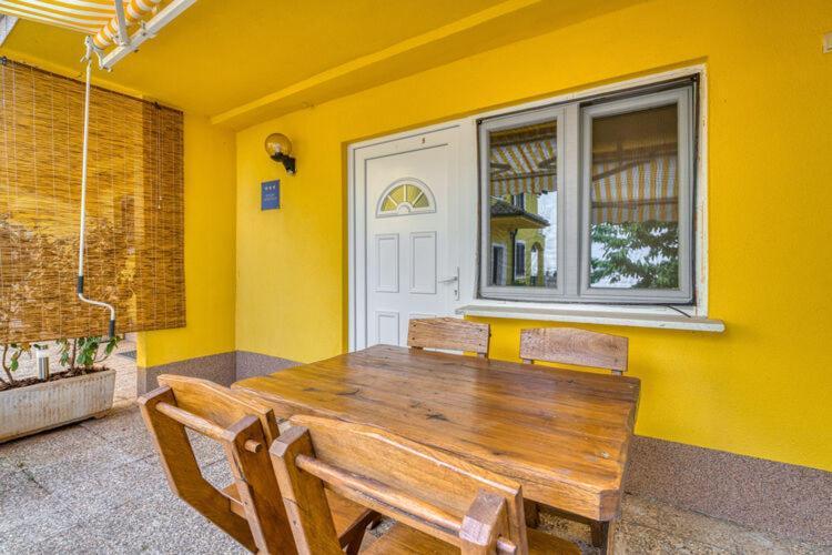 Apartments Nika With Swimming Pool And Beautiful Sea View Dobreć Zewnętrze zdjęcie