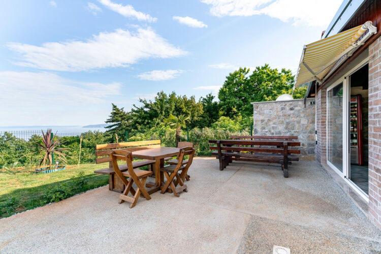 Apartments Nika With Swimming Pool And Beautiful Sea View Dobreć Zewnętrze zdjęcie